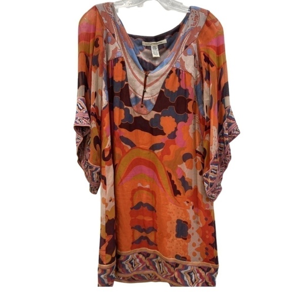 DVF vibrant fun mini dress. Sheer sleeves. - Picture 6 of 11